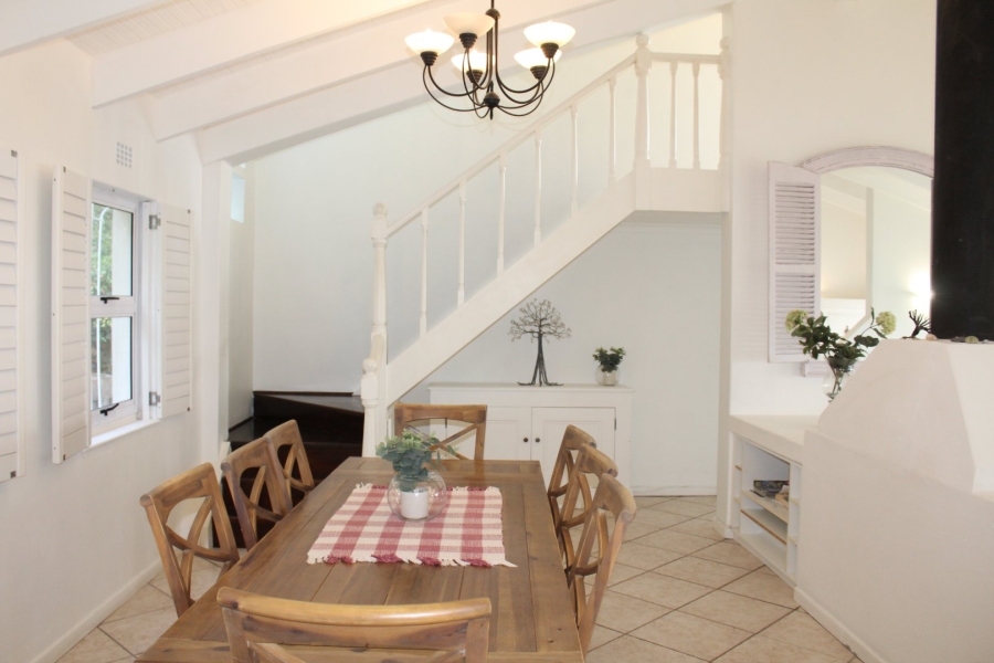 4 Bedroom Property for Sale in Simons Kloof Western Cape